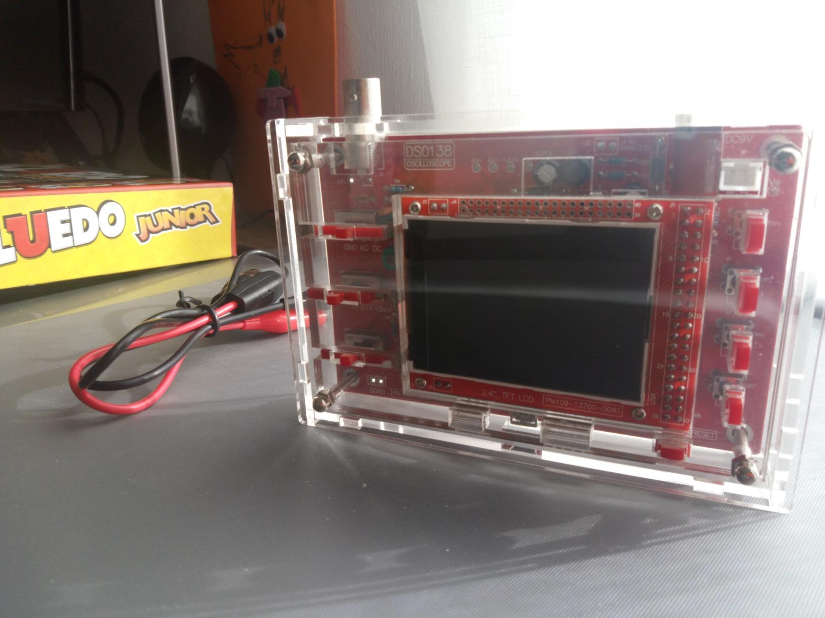 Quimat - Kit de osciloscopio digital TFT Shell de 2,4 con cable BNC Clip para eliminar sonda Open Source SMD y cañones (montado a máquina