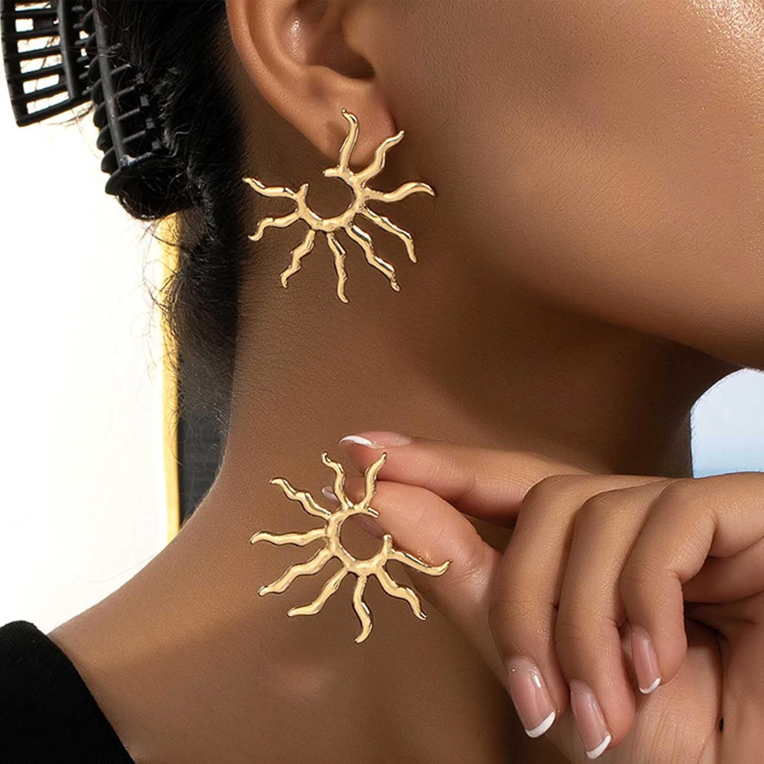 YienDoo Boho Sun Earrings Stud Gold Vintage Sunburst Dangle Earrings Big Sun Hoop Drop Earrings Statement Spike Earrings Minimalist Geometric Celestial Earrings Everyday Jewelry for Women - Image 2