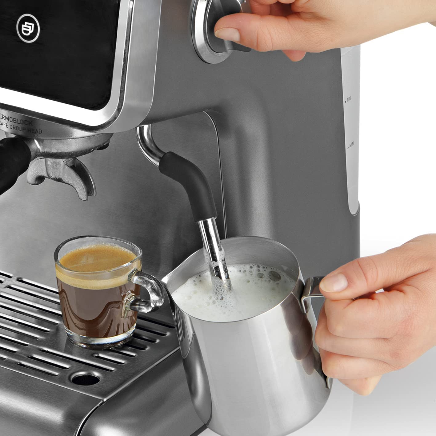 BEEM ESPRESSO-GRIND-PROFESSION caffettiera con macinino, programmabile | 2 termoblocchi per la preparazione simultanea di espresso e schiuma di latte | macinino a cono con 30 impostazioni