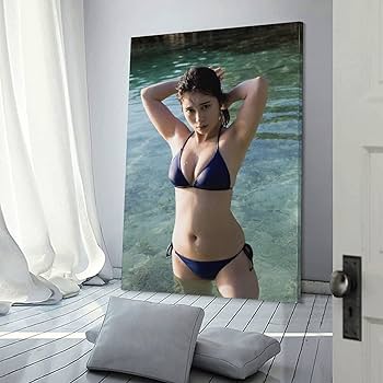 サイン入りビキニ写真パネル　大久保桜子 Amazon.co.jp: グラビアアイドル大久保桜子水着写真セクシー