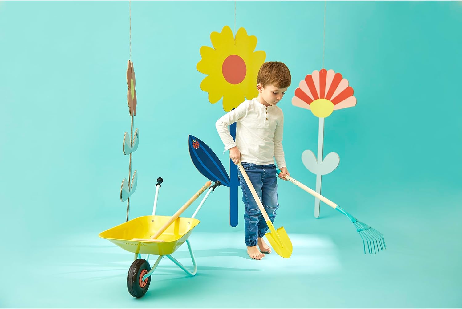 Janod - Happy Garden Large Leaf Rake, Yellow 72.5 x 20 x 6.5 cm - Raking Leaves - Child-Friendly Design - Encourages Outdoor Play and Development - Durable, Lightweight, Realistic Experience