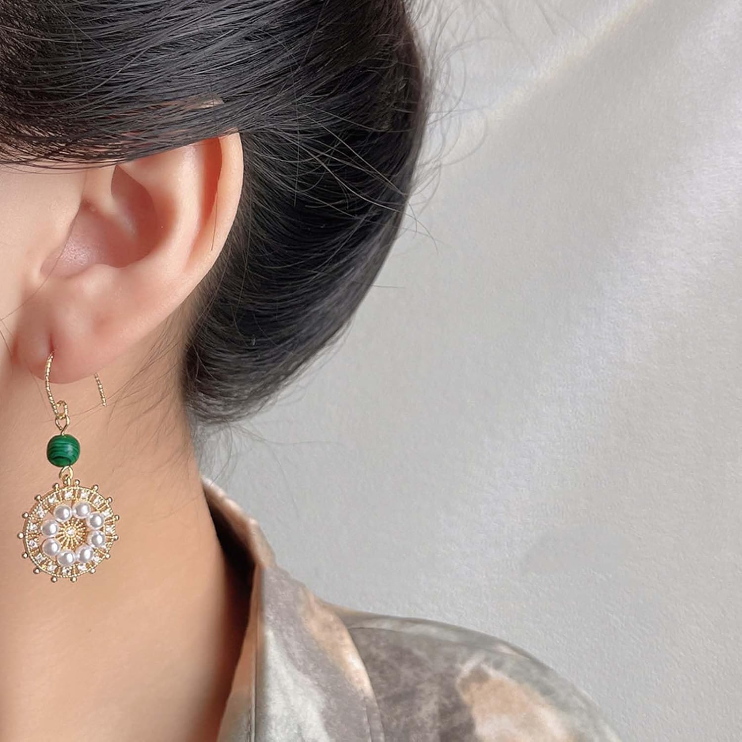 W WEILIRIAN Crystal Round Drop Earrings Vintage Pearl Bead Earrings Circle Dangle Hook Earrings Green Bead Earrings Jewelry for Women and Girls Gifts - Image 5