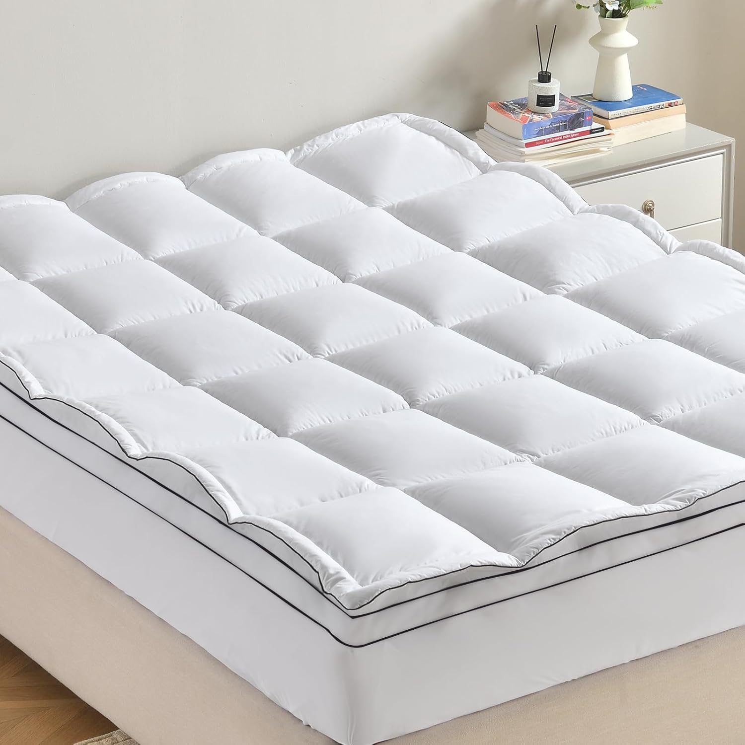 Cosmoluxe Mattress Topper Cal King (84"x72"), 2 Inch Pillowtop Mattress