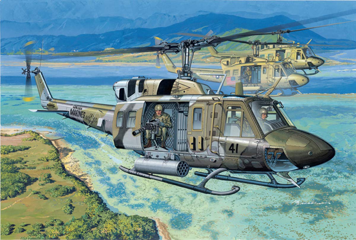 Amazon | プラッツ 1/35 アメリカ海兵隊 UH-1N ガンシップ プラモデル