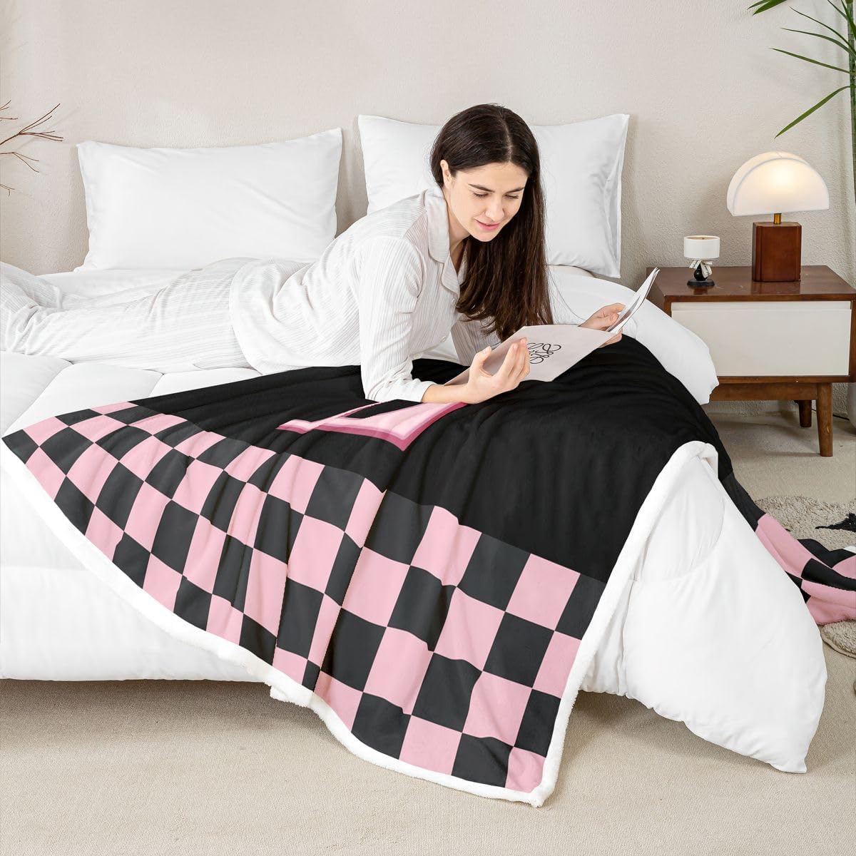 Erosebridal Pink and Black Blanket Queen 90x90 Girly Plaid Checkered Bow Fleece Blanket for Bed Sofa Crib Initial Letter L Fuzzy Plush Throw Monogrammed Geometric Bedroom Decor