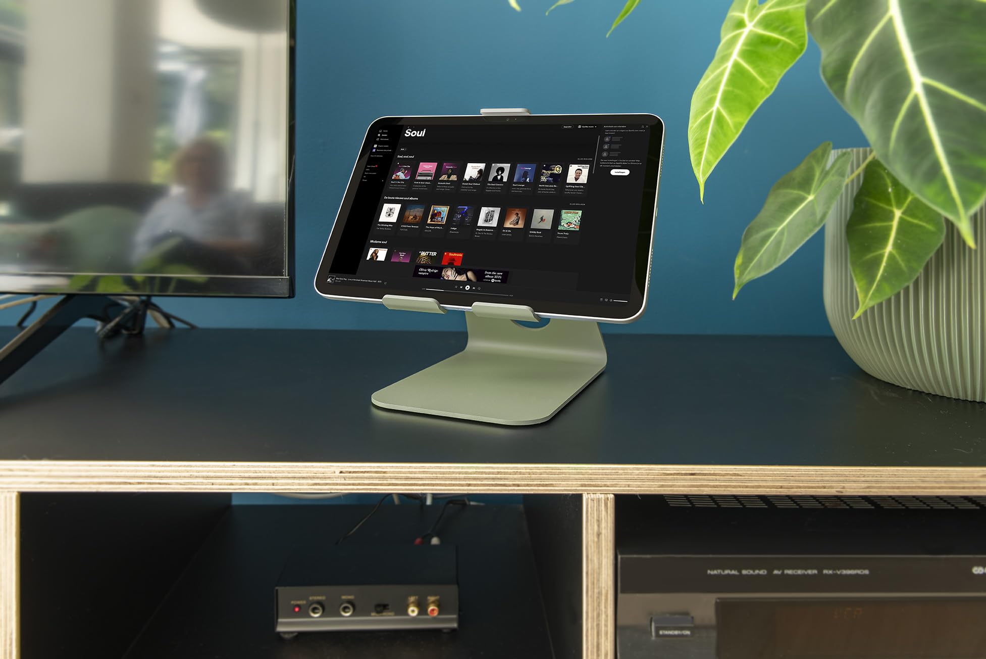 Uniwersalny uchwyt stołowy do tabletów można łączyć ze wszystkimi tabletami i iPadami od 8 do 13 cali, zielony