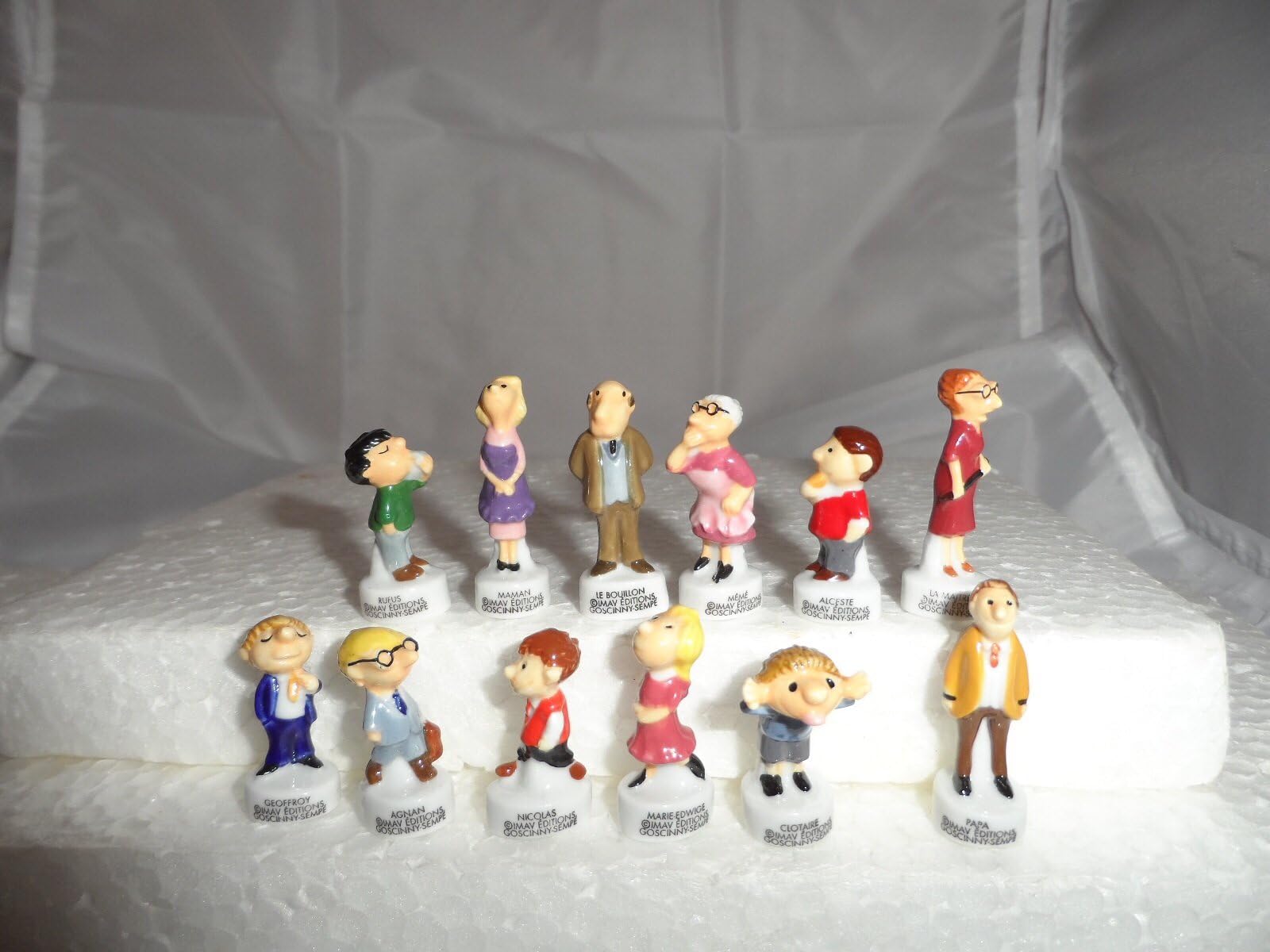 Fève des rois collection Le Petit Nicolas+ 1 série complète surprise offerte + 1 couronne fantaisie offerte