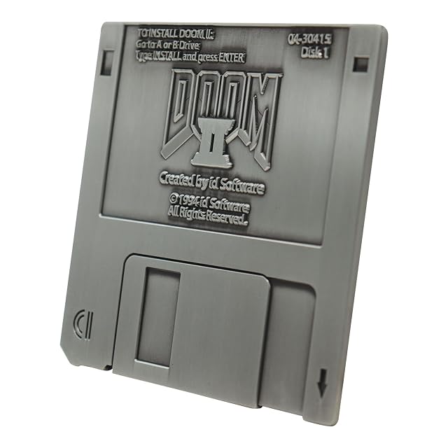 Foto 5 de 8 de FaNaTtik Doom II - Disquete decorativo de metal de edición limitada, edición envejecida