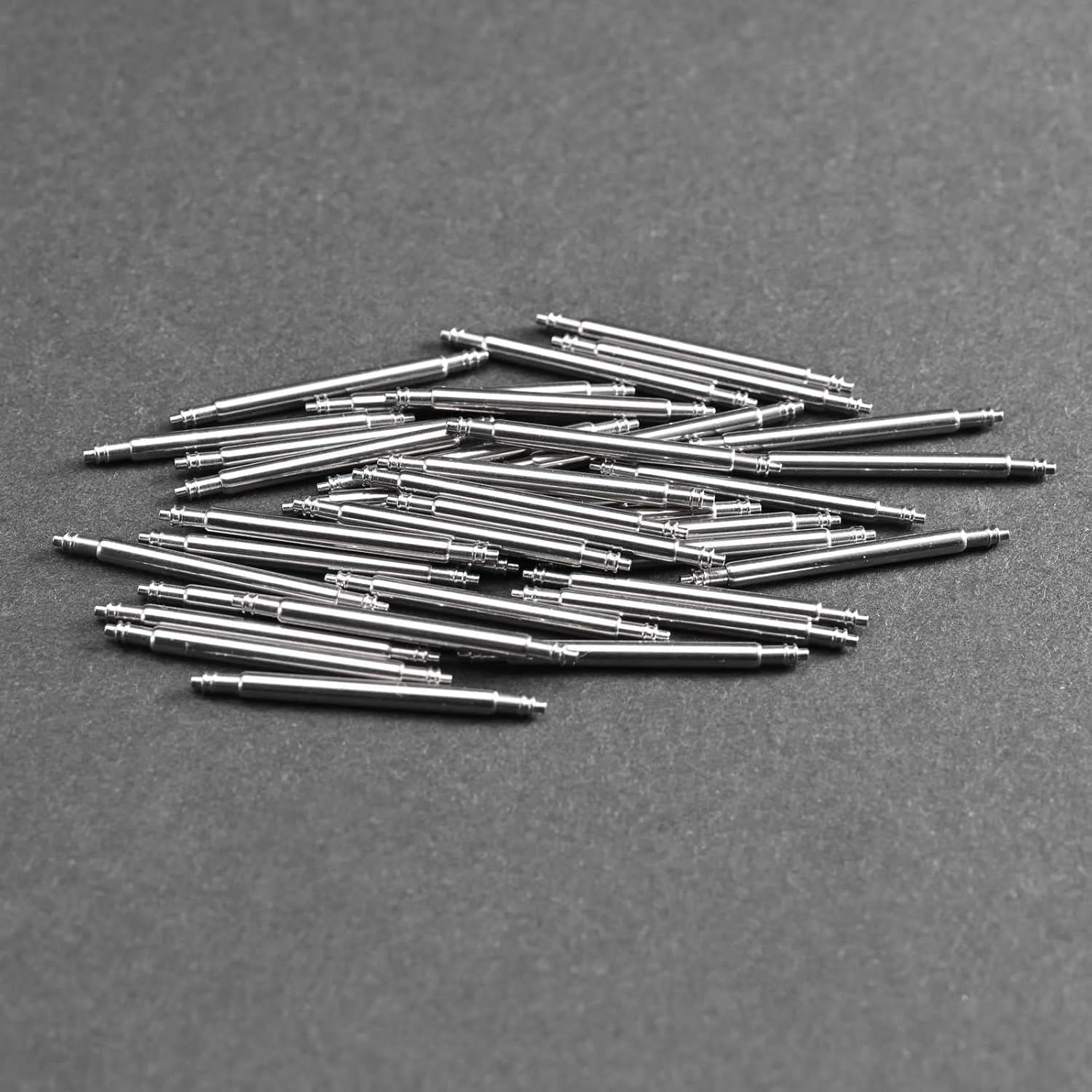 Ersatz-Set für Uhrenarmbänder, Reparatur-Set mit 10 robusten Edelstahl-Uhrenstiften und 1 Federsteg-Werkzeug, Werkzeug zum Entfernen von Uhrenarmbändern, 1,8 mm Durchmesser, Federsteg 16 mm,