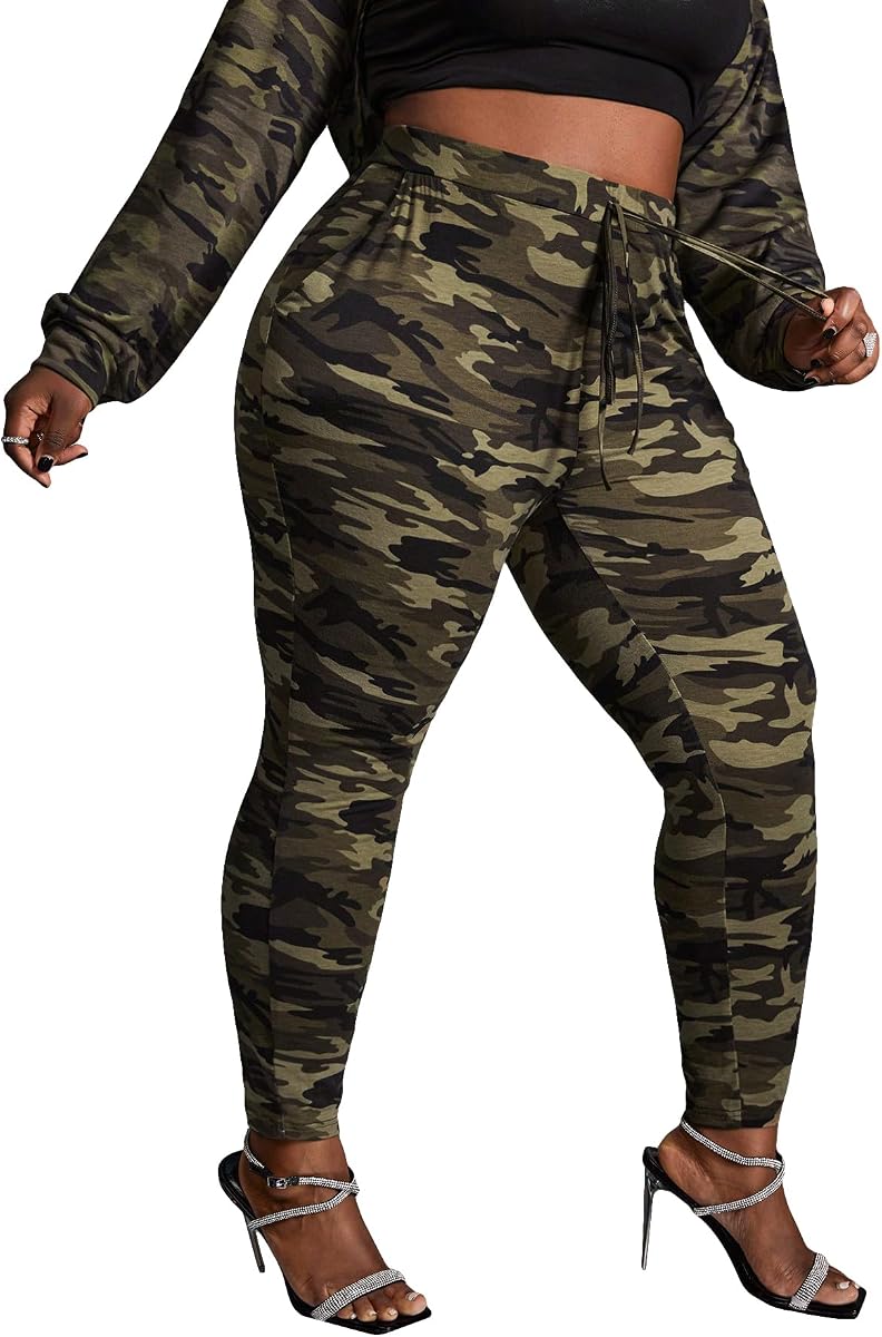 WDIRARA Leggings largos ajustados elásticos con estampado de camuflaje para mujer, talla grande