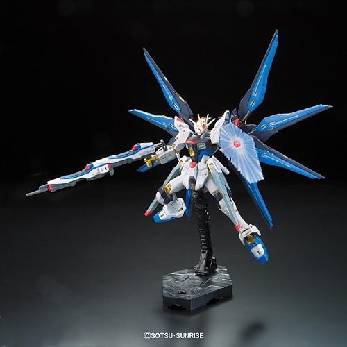 Miniatura 10 de Figura de acción Strike Freedom de modelo N.14 RG de Bandai Hobby (escala 1 144)