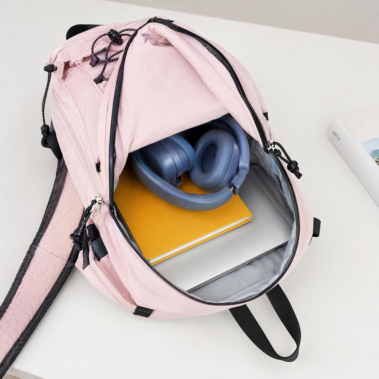 Zaino a cordone in nylon ultra leggero per le donne, sacchetto da viaggio casual da 12 pollici, cinghie curve borsa a spalla di moda di strada alla moda