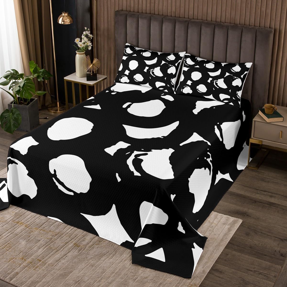 jejeloiu Bear Bedspread Queen Size Black Bears Coverlet Set Cabin Quilted Coverlet for All Season with 2 Pillowcases Countryside Microfiber Lightweight