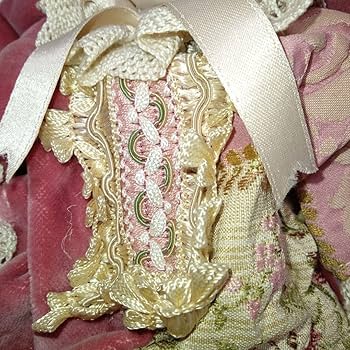 人形　　アンティーク風ドール　アンティーク調 Amazon | 外国製アンティーク調 お人形 アンティークドール