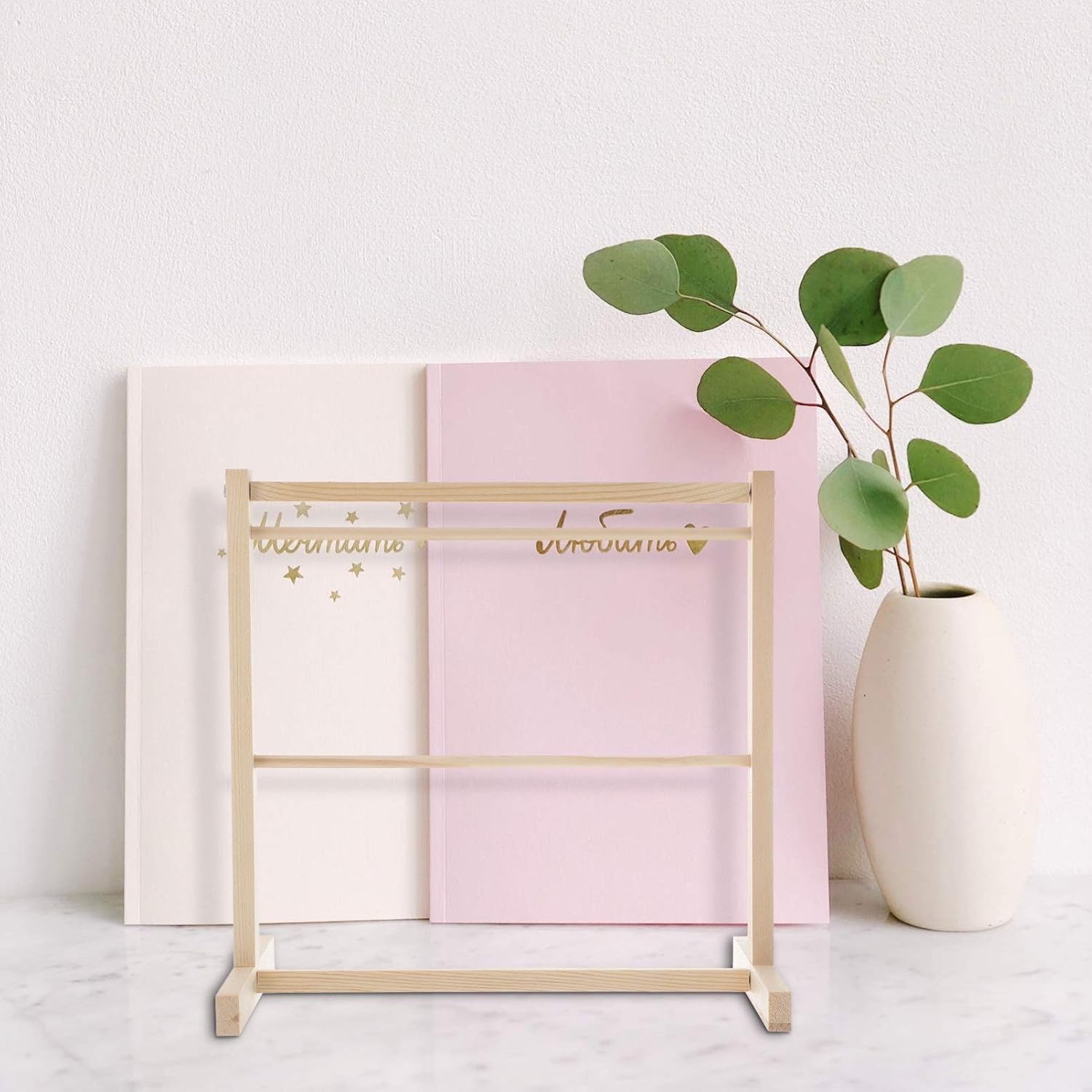 EXCEART Mini perchas de madera para muñeca, perchero, abrigo