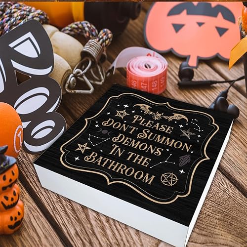 Miniatura 7 de Letrero decorativo de Halloween para Halloween, baño, madera, murciélagos, decoración de casa de campo, mesa y escritorio (5 x 5 pulgadas)