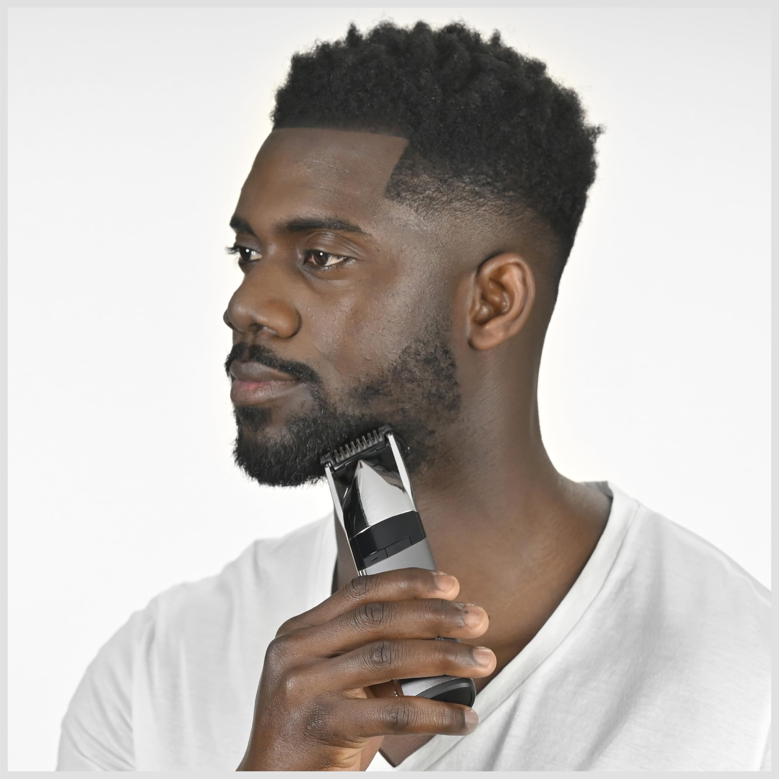 BaByliss Super‑X Cortabarbas Stubble – Cortabarbas impermeable con cuchillas de acero japonés, control motorizado (0,4–5 mm), pantalla digital, batería de litio, 90 minutos de autonomía, S996E