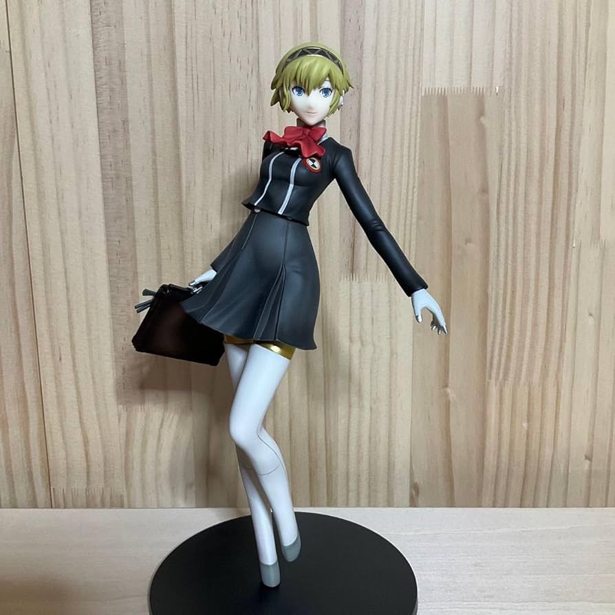 Amazon.co.jp: ペルソナ3 アイギス 制服 フィギュア キューズq