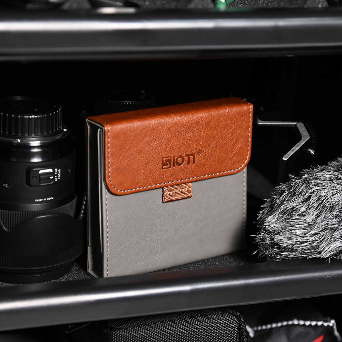 SIOTI Camera 100 * 100mm Square Filter Case 3 Pockets, Leather Filter Pouch, Compatible with 100mm*100mm Square ND/GND/Colorful Filter