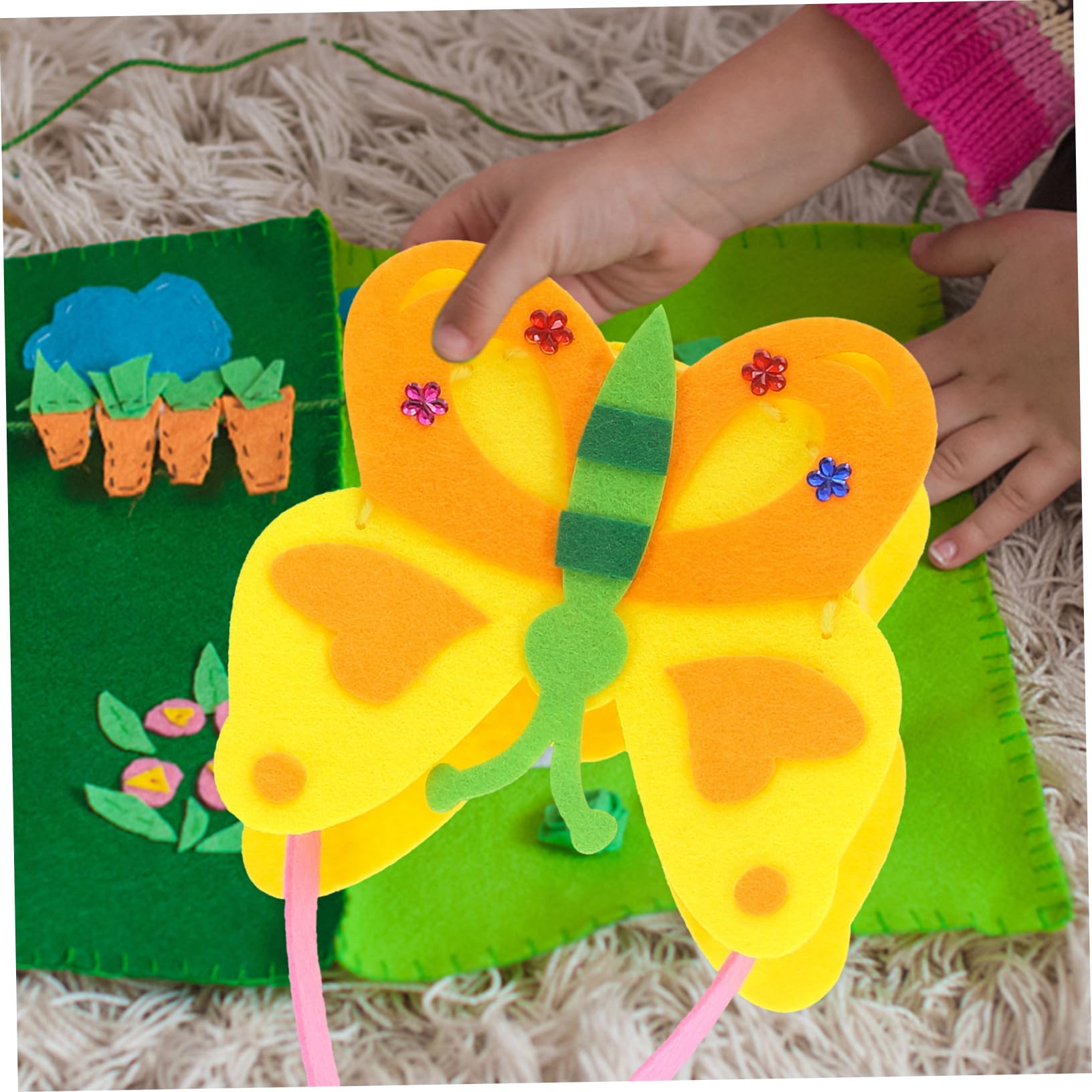 GALPADA 5 juegos Kit Manualidades Bolsas Fieltro sin Tejer Seguro DIY para Principiantes con Divertidos y Material para Coser Manos Pequeñas