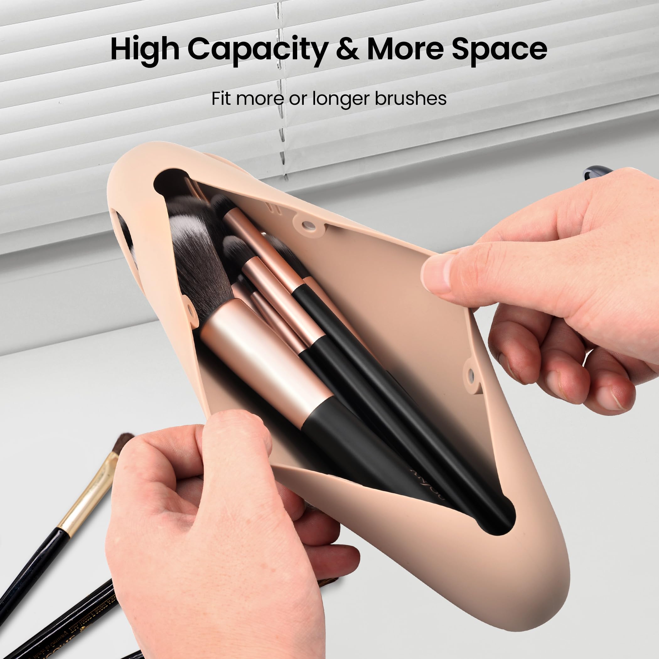 Corastarry Silicone Makeup Brush Holder, Large Make up Brush Organizer Case with Anti-Fall Out Enhanced Magnetic Closure, Portable Travel Cosmetic Brushes Bag for Woman