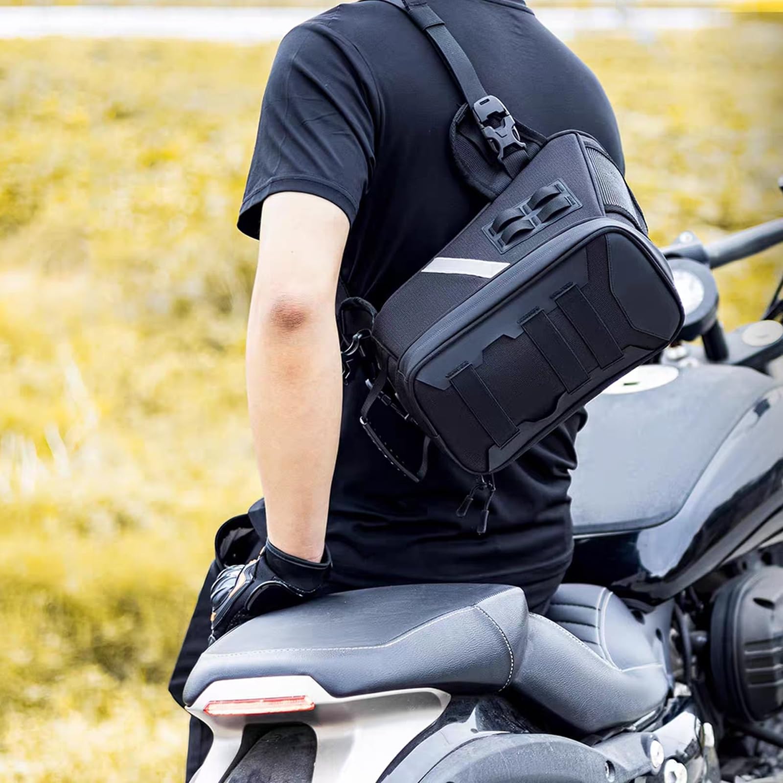 Tankrucksack Moto Für Vespa Elettrica 2019-2026 | Transparentes Touchscreen Sichtfenster, stabile Riemenbefestigung, wasserabweisendes Gewebe, kompakter Stauraum
