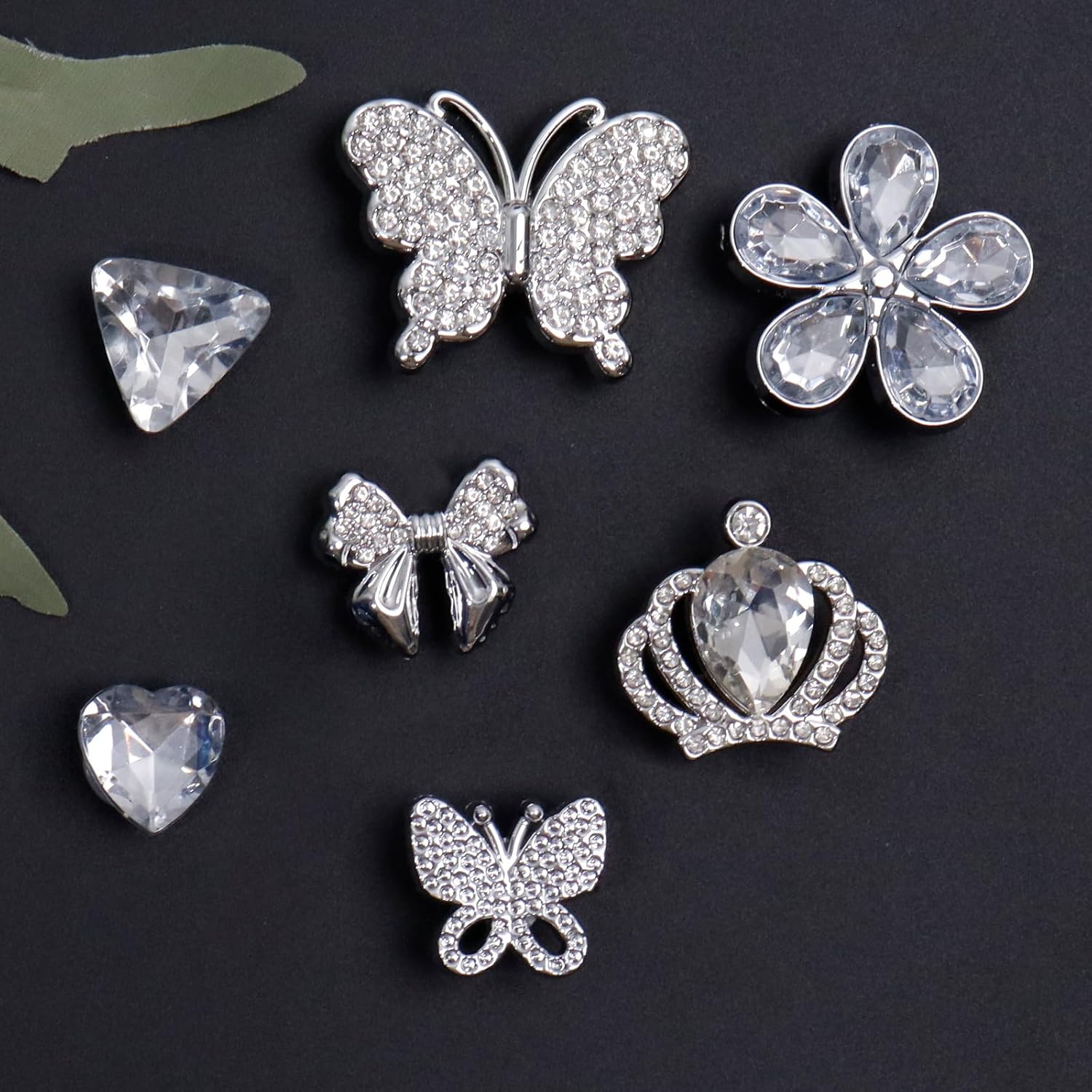 WAQYGZO 22 Pcs Silver Shoe Charms Chain Accessories for Women Butterfly Flower Pearl Clog Shoe Decoration Charms Rhinestone DIY Shoes Charm Bling Cute Decor for Party Birthday Valentines Day Gifts