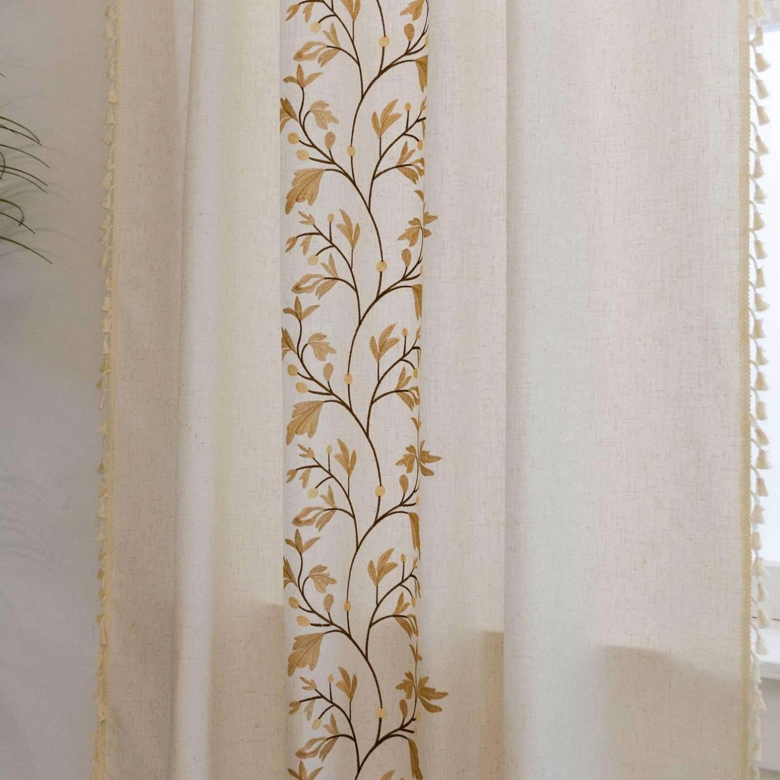 A.Monamour Tenda per Interni Traslucido Semi Oscurante Boho Decorativo con Nappe Floreale in Cotone Tessuto Tende a Pannello Porta Finestra per Camera da Letto Soggiorno Cucina, 1 Pezzo, fiori dorati