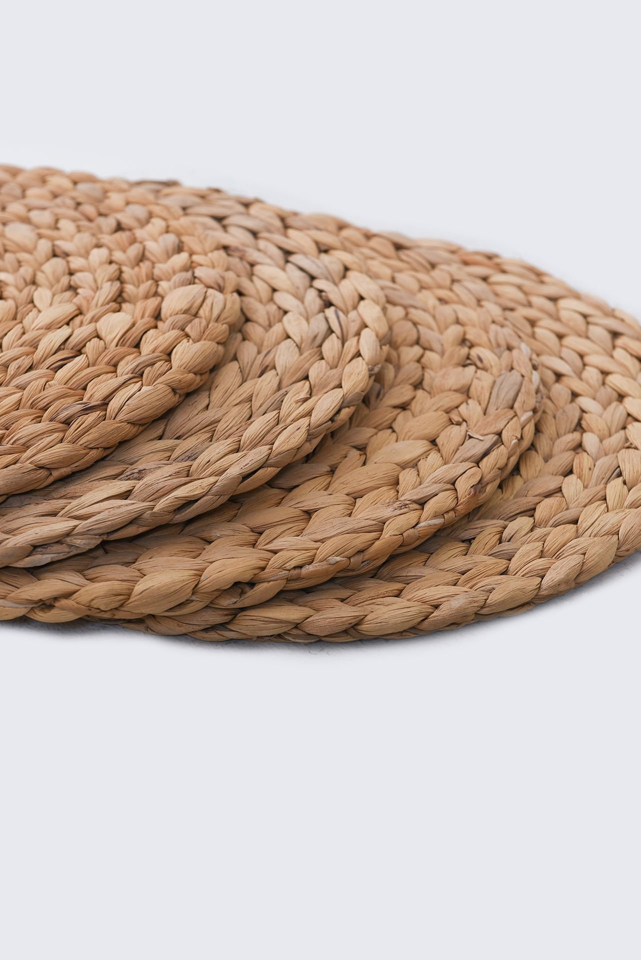 VIVANNO Ilana - Set di 4 sottopiatti rotondi in giacinto d'acqua, sottopiatti naturali, diametro 30 cm - Intramontabili e decorativi