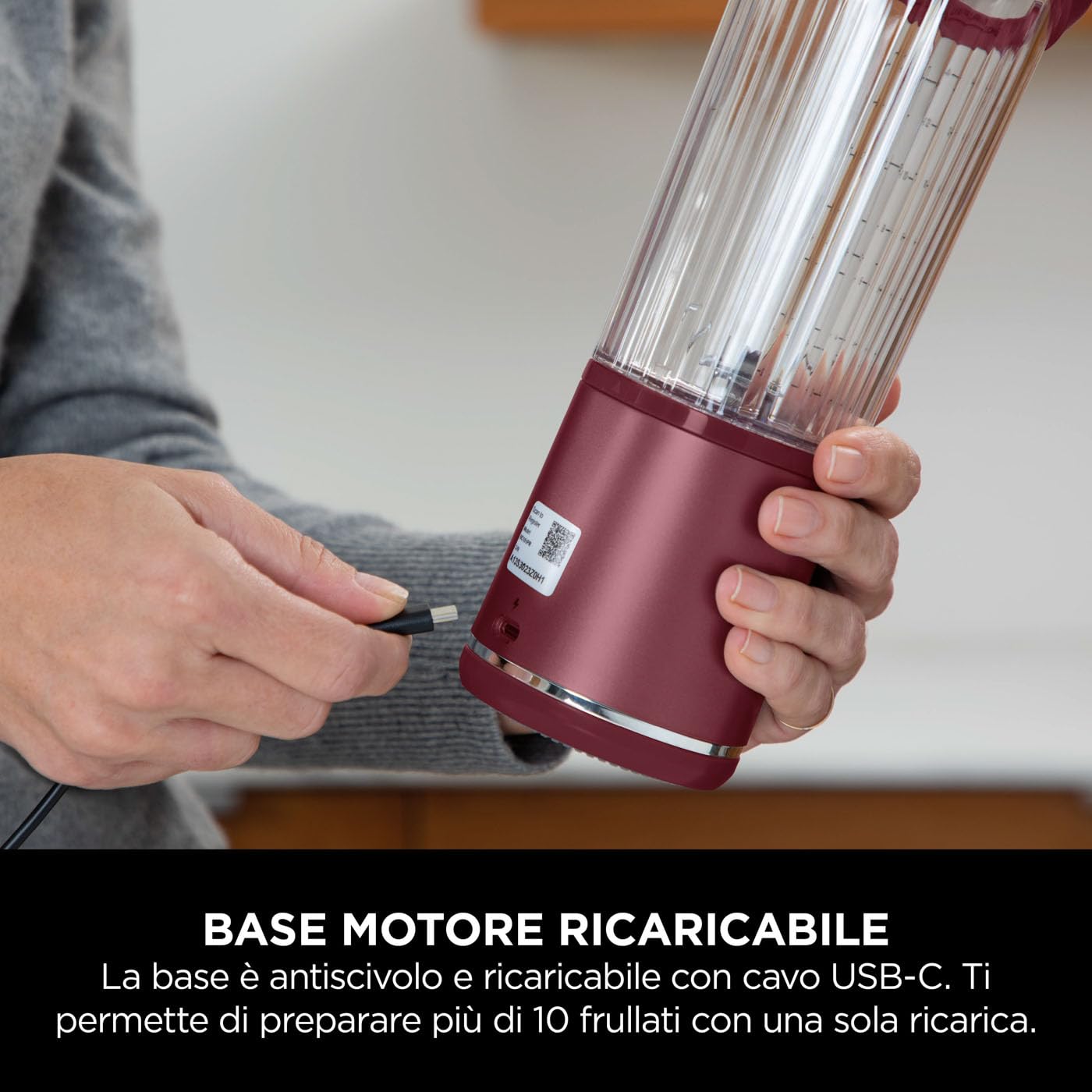 Ninja Blast Frullatore Portatile, 530 ml, con Coperchio e Beccuccio, Mini Frullatore Senza Fili, Ricaricabile, per Frullati, Trita Ghiaccio e Frutta Congelata, Ciliegia, BC151EUCR