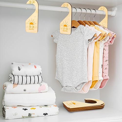 Miniatura 7 de Whaline 8 piezas de tamaño de armario de bebé divisores de madera para armario de bebé, organizador bohemio de diseño de sol colgante de madera