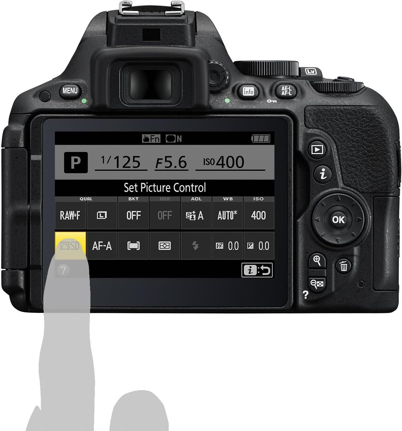 Nikon D5500 + Nikkor 18-105 VR Fotocamera Reflex Digitale, 24,2 Megapixel, LCD Touchscreen Regolabile, Wi-Fi Incorporato, Nero [Versione EU]