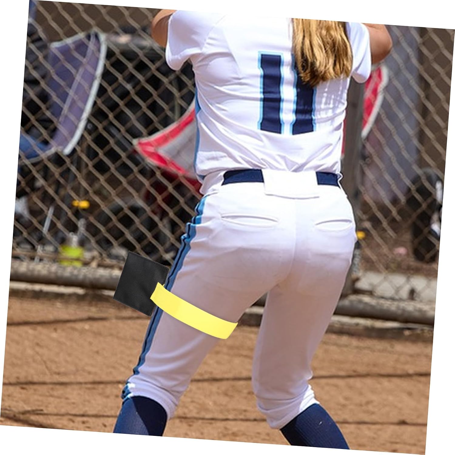 Outdoor Softball Pitcher Leg Strap Training Aid for Beginners Enhanced Stability and Comfort for Pitching and Football Drills Essential Leg Support Accessory