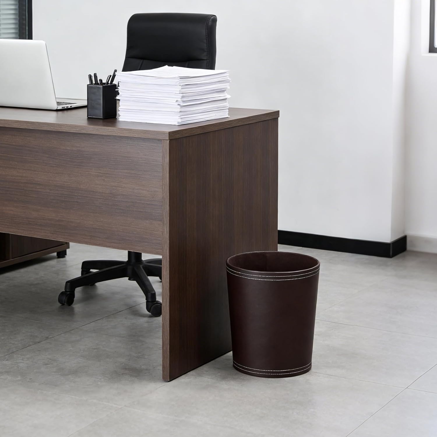 PU Leather Trash Can,Round 2.6-Gallon Wastebasket,Decorative Small Stylish Garbage Can for Home Bedroom & Office,Space-Saving Waste Bin Under Desk (Brown)