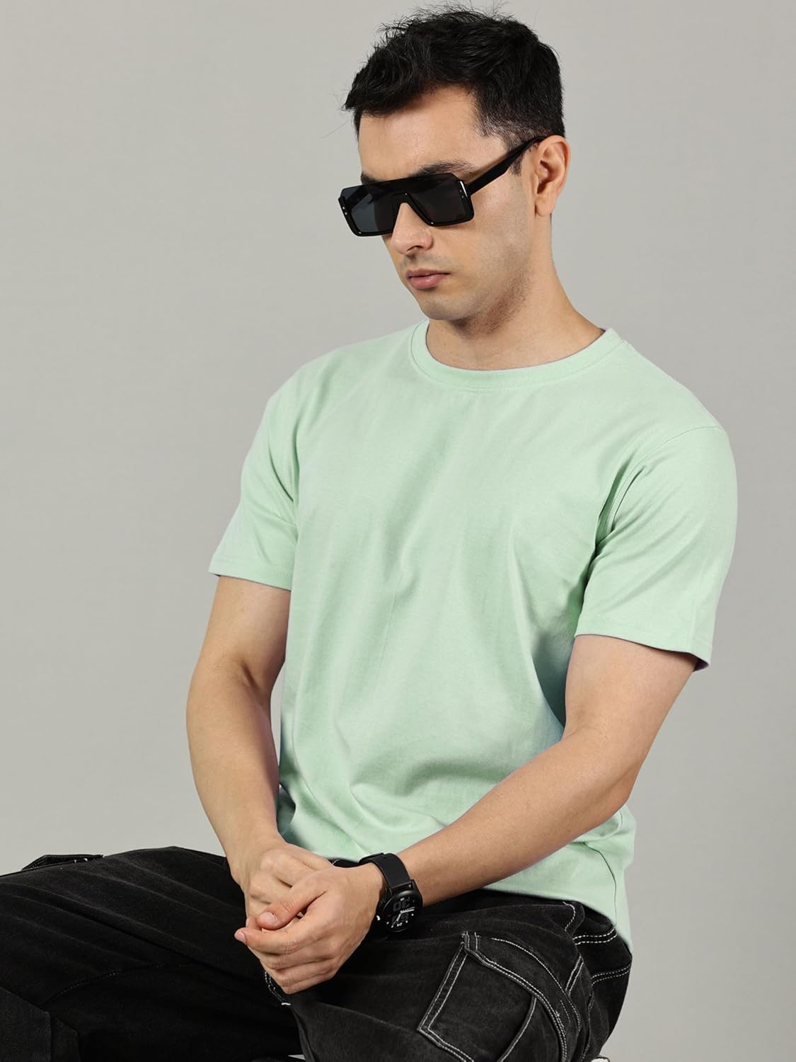 تيشيرت بكم نصف وقبة دائرية سادة للرجال من ار اس او اوتفيتس 2026 - view 5