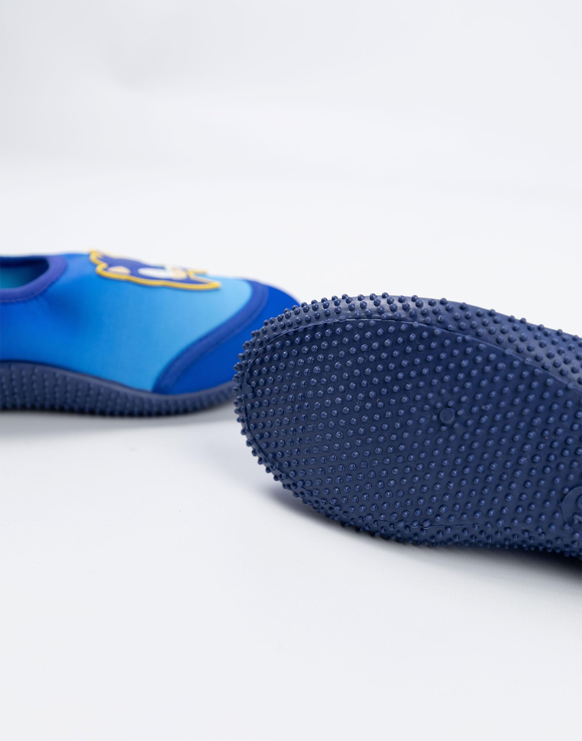 Sonic The Hedgehog Zapatos acuáticos Azules para niño | acuáticos sin Cordones con Suela Texturizada y Refuerzo en el talón | Calzado de Playa Ligero para Nadar, IR a la Piscina y Disfrutar