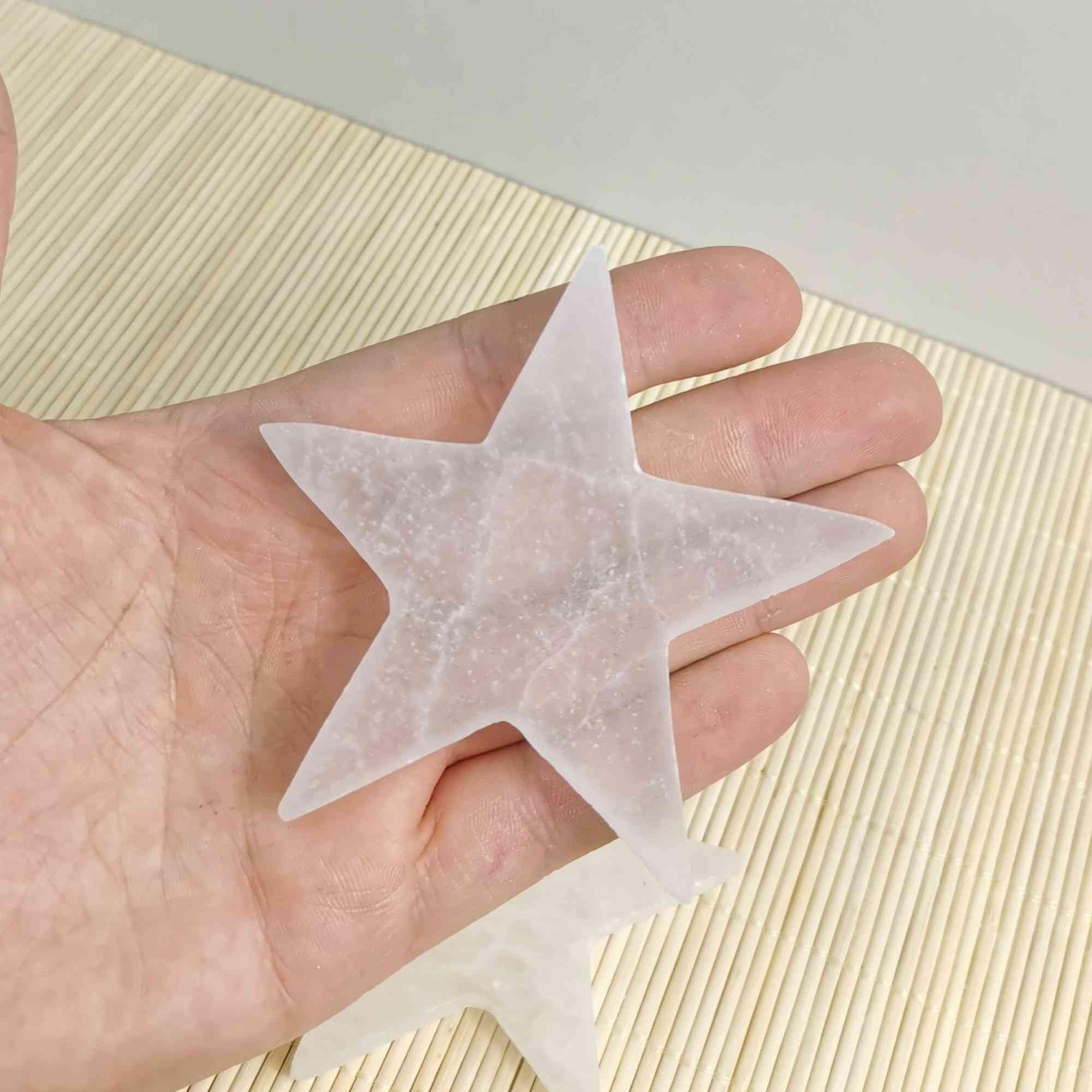 NKlaus Piastra di ricarica Selenite Stella 8 x 8 cm – Piastra di energia fatta a mano per pietre preziose, Reiki e meditazione