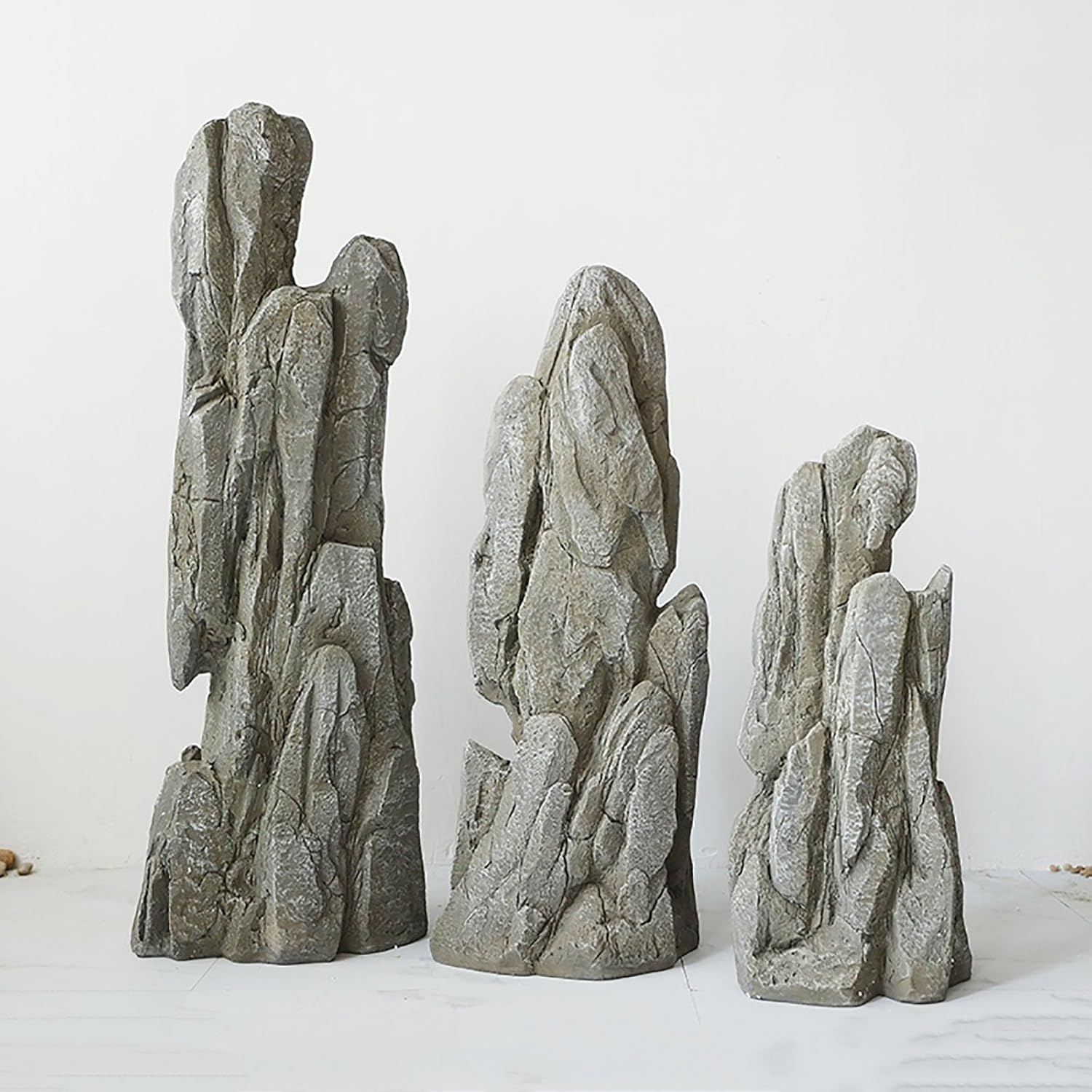 Garden Simulation Stone, Artificial Decorative Rock with Realistic Plant, Landscaping Rock for Yard, Pond and Aquarium Decor