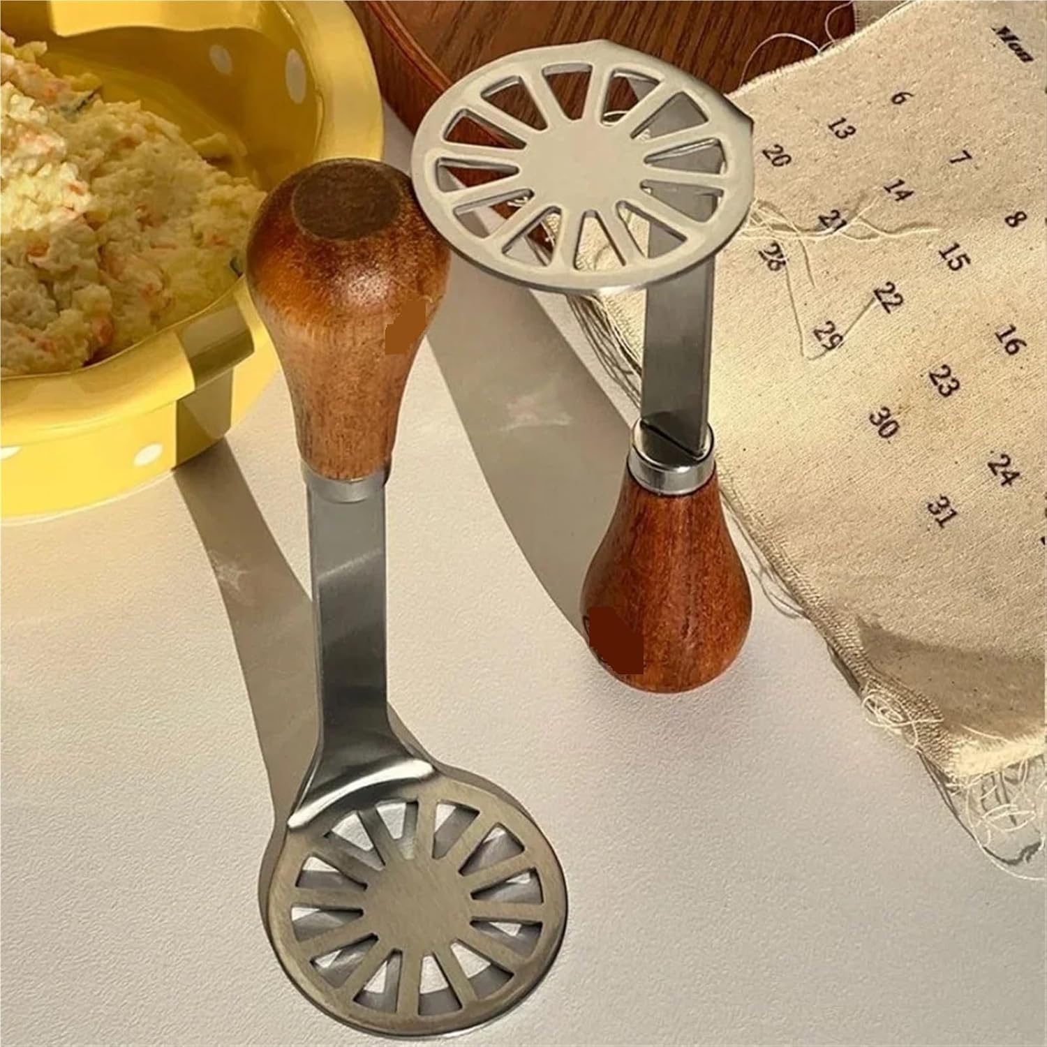 Stainless Steel Potato Masher with Wooden Handle Multifunction Pumpkin Banana Puree Mud Press Kitchen Food Tools(Potato Press 1PC)
