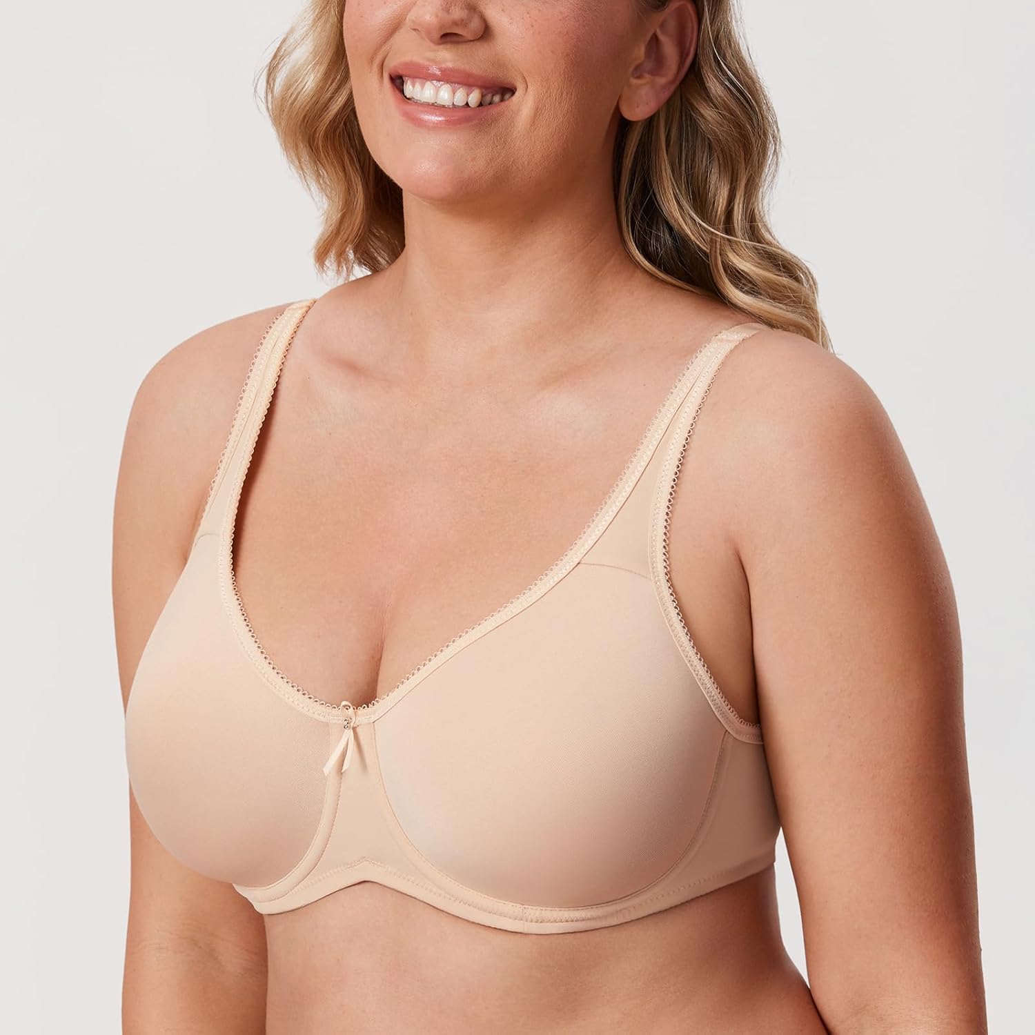 DELIMIRA Women's Seamless Tshirt Bras Plus Size Full Coverage Underwire Lightly Lined Bra Up to F - Image 3