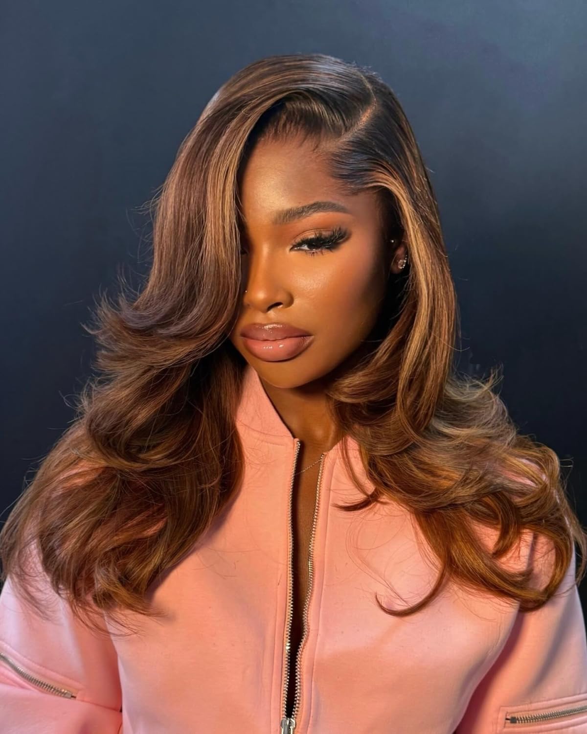 #1B/4/27 Ombre Highlight Human Hair Leyered Body Wave Wigs 13X4 HD Invisible Lace Front Wig Side Part Brown To Honey Blonde Brazilian Hair Wigs with Bleached Knots Baby Hair 180% Density 14Inch