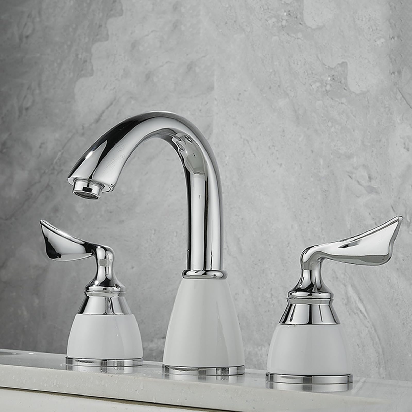 Robinet mitigeur en laiton massif chromé au design élégant pour vasque de salle de bain