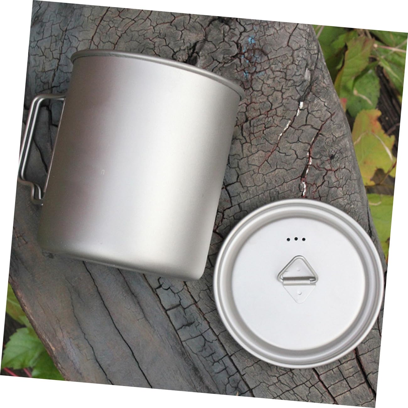 Faltbarer Titanbecher 750ml mit Deckel für Camping