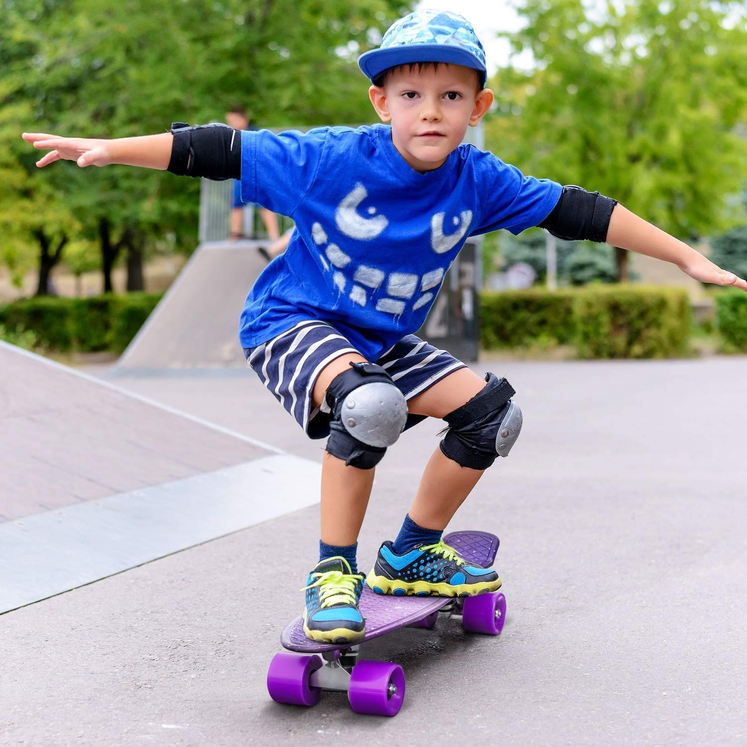 Skateboard cruiser complet 55,9 cm pour enfants et adultes - Skateboard à quatre roues rétro à chaîne unique pour débutants - Planche à roulettes pour garçons et filles