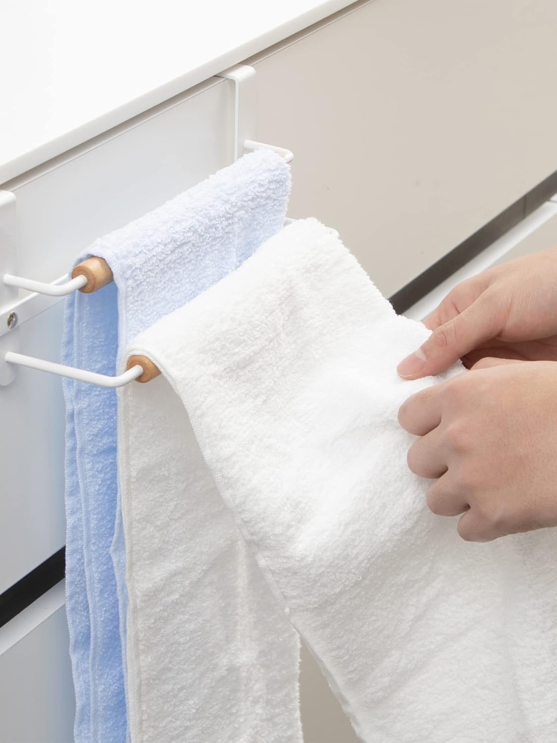 Wahei Freiz Float RG-0440 Towel Hanger, Kitchen, Dish Cloth, Hand Wiping, Hanging Type, No Screws Required