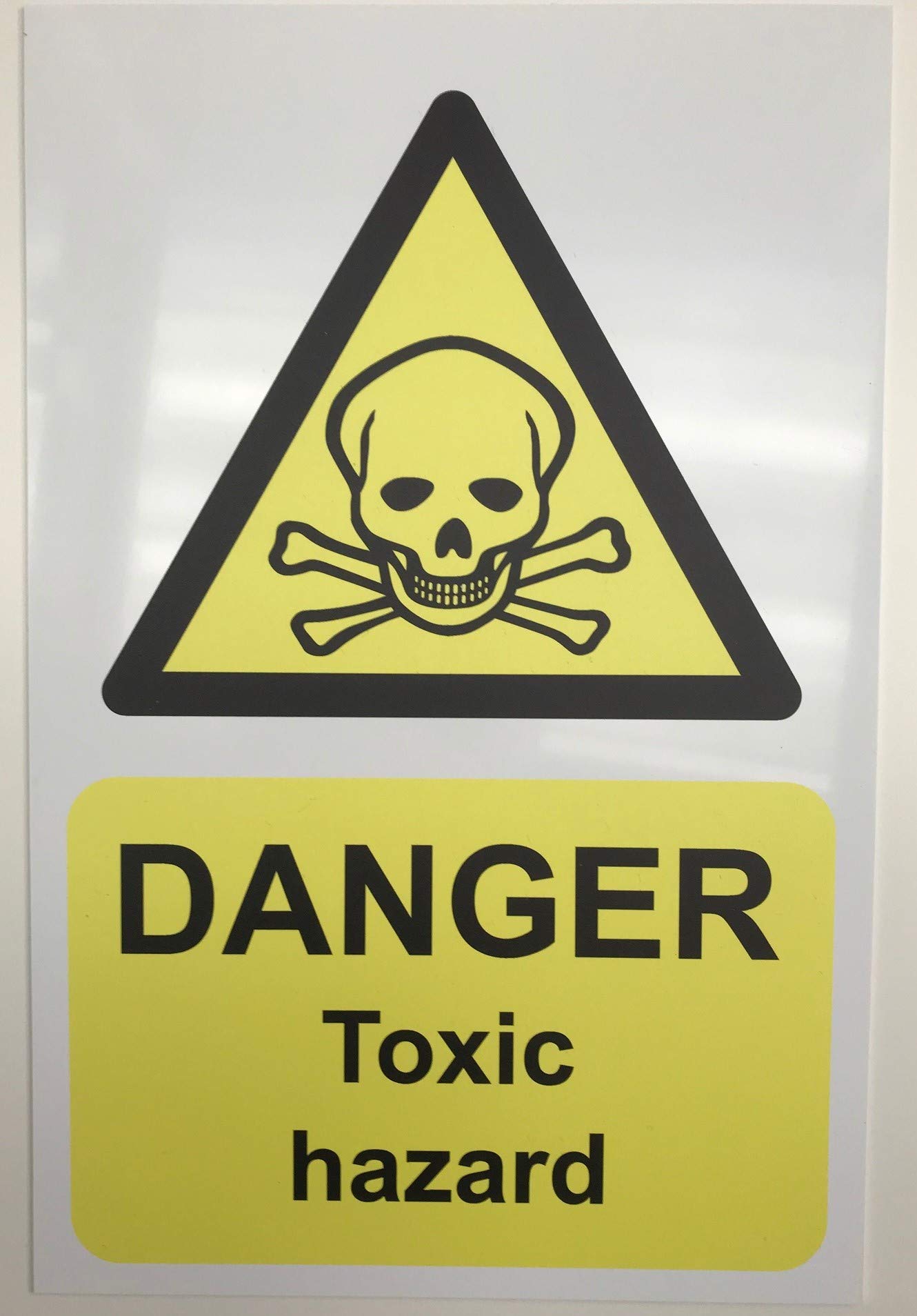 Danger toxic hazard Safety sign - 1.2mm Rigid plastic 300mm x 200mm