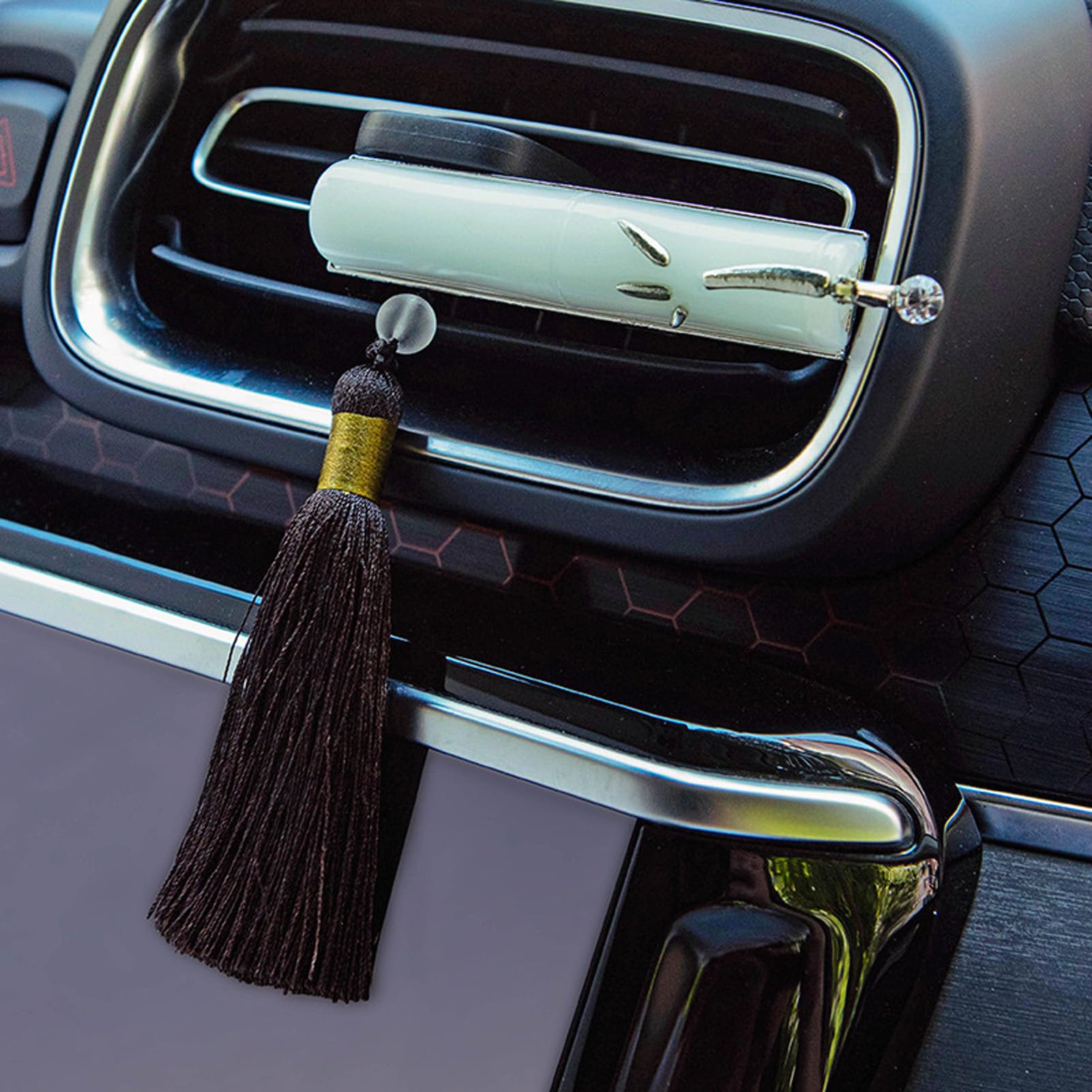 PIWINE Tablet per Presa per Aroma Auto, Bellissima Decorazione Dell'auto, Profumo di Esportazione di Regolazione dell'Aria Dell'auto(Contiene 5 Bastoncini di Sostituzione Dell'aromaterapia)
