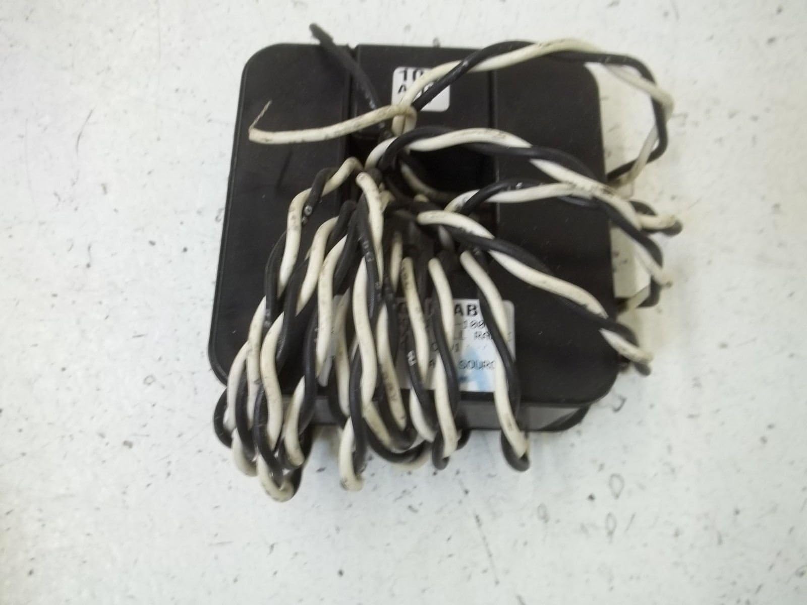 SCT-1250-100 Split Core Current Transformer (CT) 1.25" ID 0.333V Secondary (Output) 100 Amp Primary (Input)