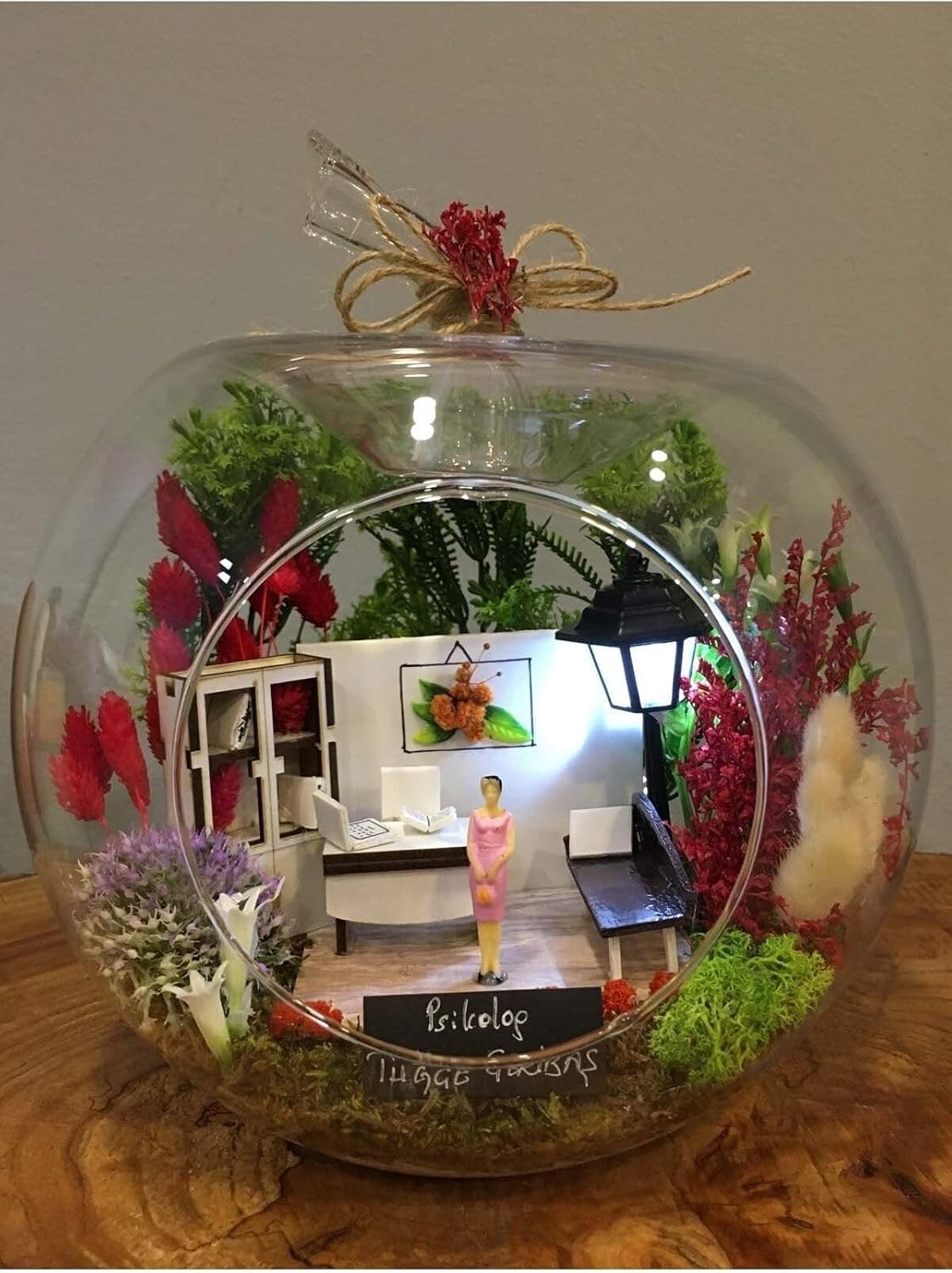 SODEF Psychologist Terrarium with Miniature Figure, Unique Gift for Therapists, Decorative Glass Planter for Office Decor, One Size - One Size