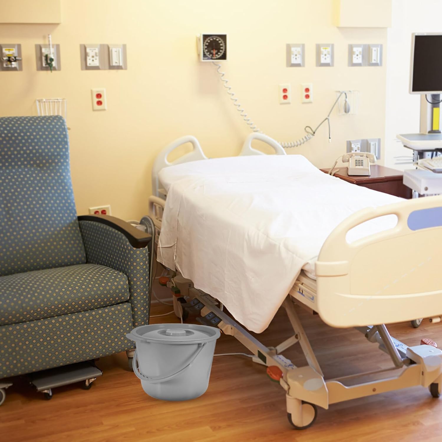 Uonlytech Unisex Chamber Pot with Lid, Spittoon Chamber Bucket Plastics Seat Bedside Urinal Toilet Night Urine Jug for Adults Kids